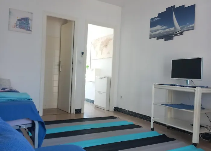 Beachside Apartman *