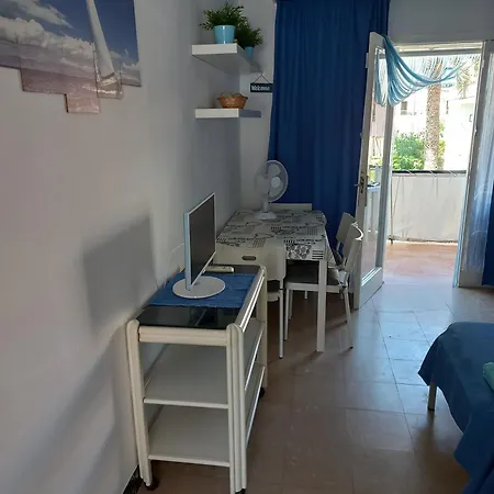 Beachside Apartamento *